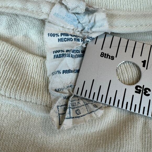 Vintage Wolf Graphic T-Shirt - Size Large - Distressed - Picture 4 of 6